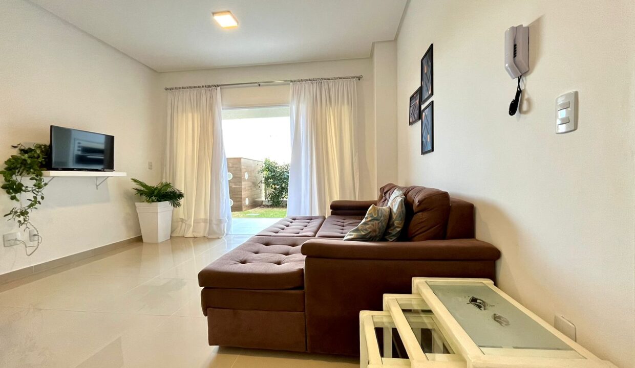 Apartamento-térreo-mobiliado-a-venda-na-praia-de-Mariscal-Bombinhas-Santa-Catarina  (12)